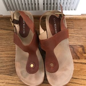 Daniblack wicker sided wedges